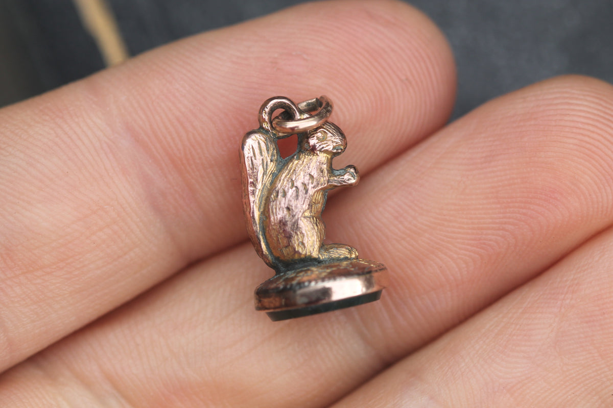Antique Victorian 9ct Rolled Gold Squirrel Bloodstone Pendant Charm c.1890 — view 5