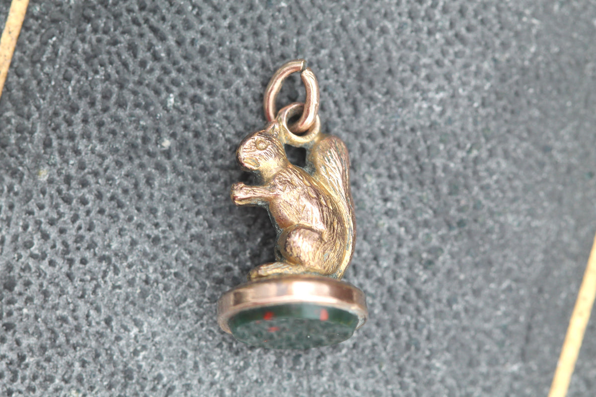 Antique Victorian 9ct Rolled Gold Squirrel Bloodstone Pendant Charm c.1890 — view 14