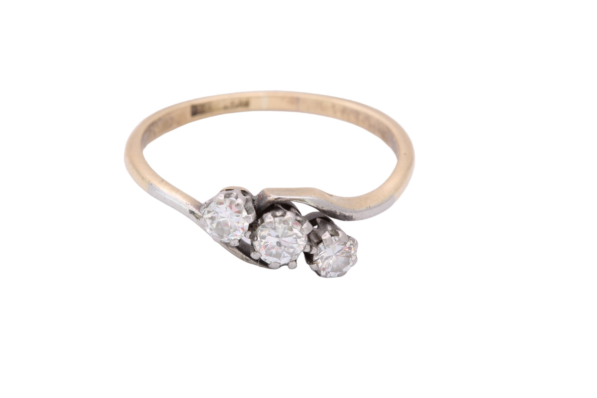 Antique c.1920 18ct gold platinum-tipped three stone diamond ring