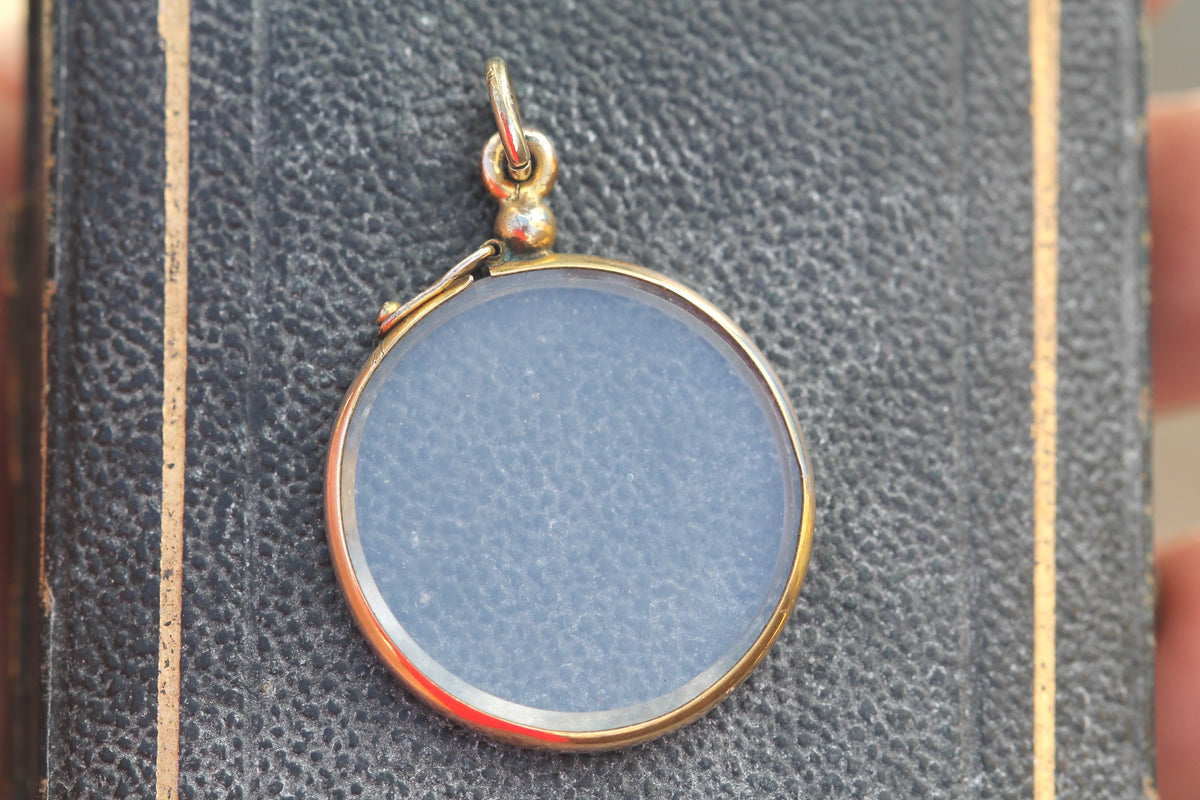 Antique Victorian 9ct Rolled Gold Double Glass Open Locket — view 10