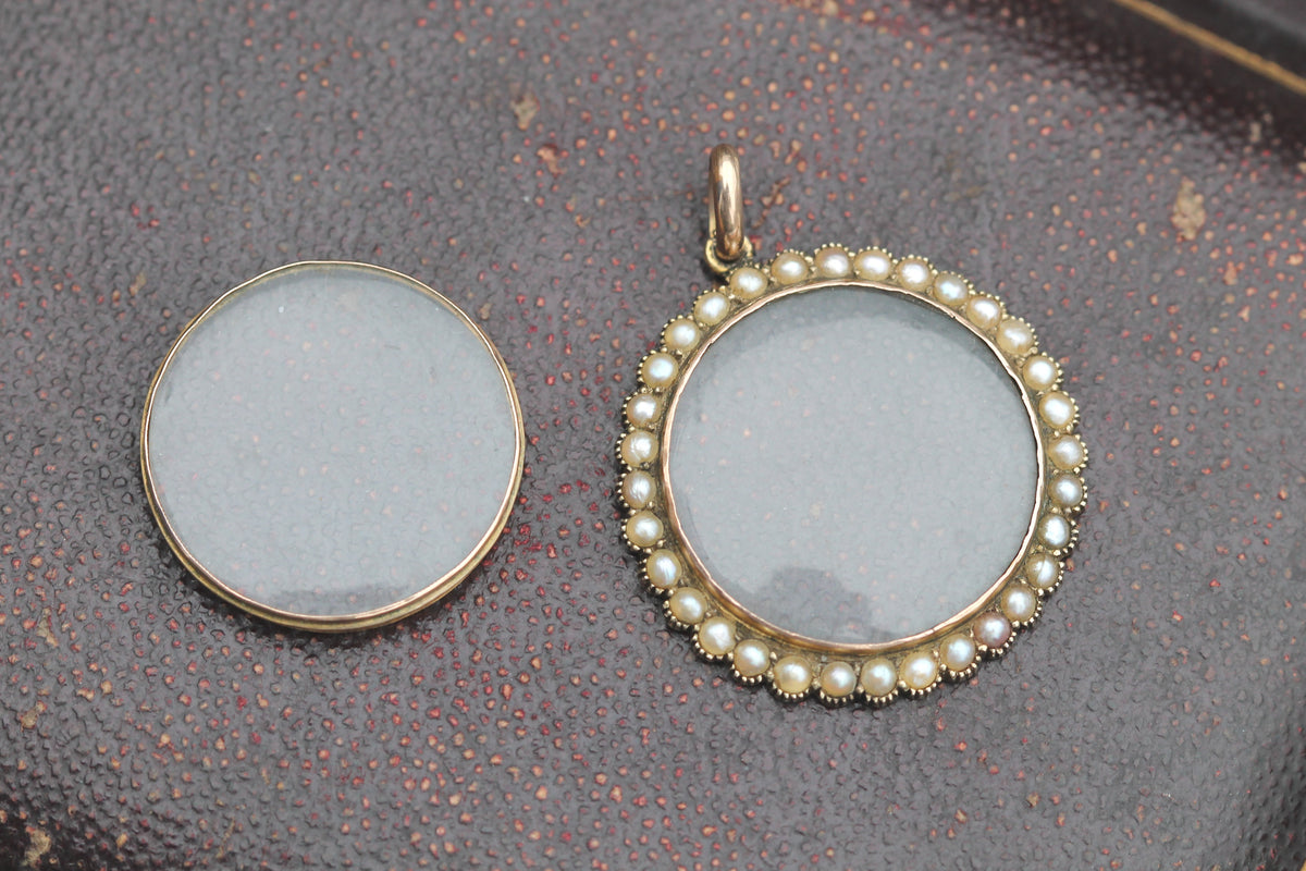 Antique Late Victorian 9ct Gold Seed Pearl Double Glass Keepsake Locket c.1900 — view 7