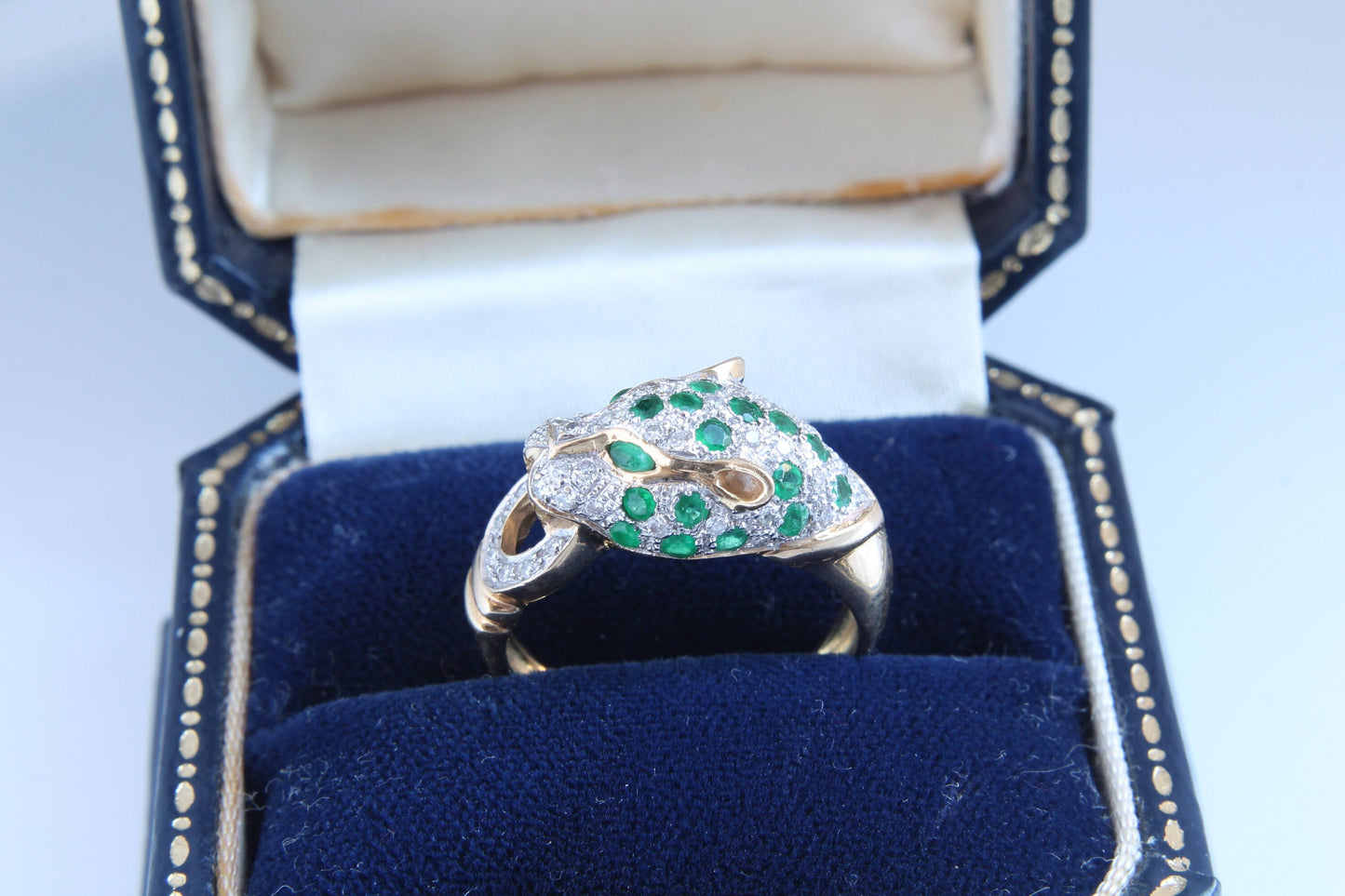 18ct Gold Diamond and Emerald Panther Ring