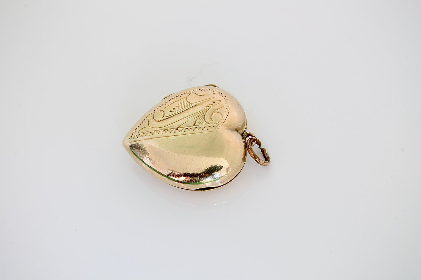 9ct Gold Art Deco Heart Locket