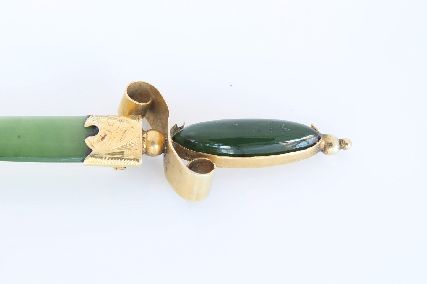 Antique 9ct Gold Nephrite Sword Brooch