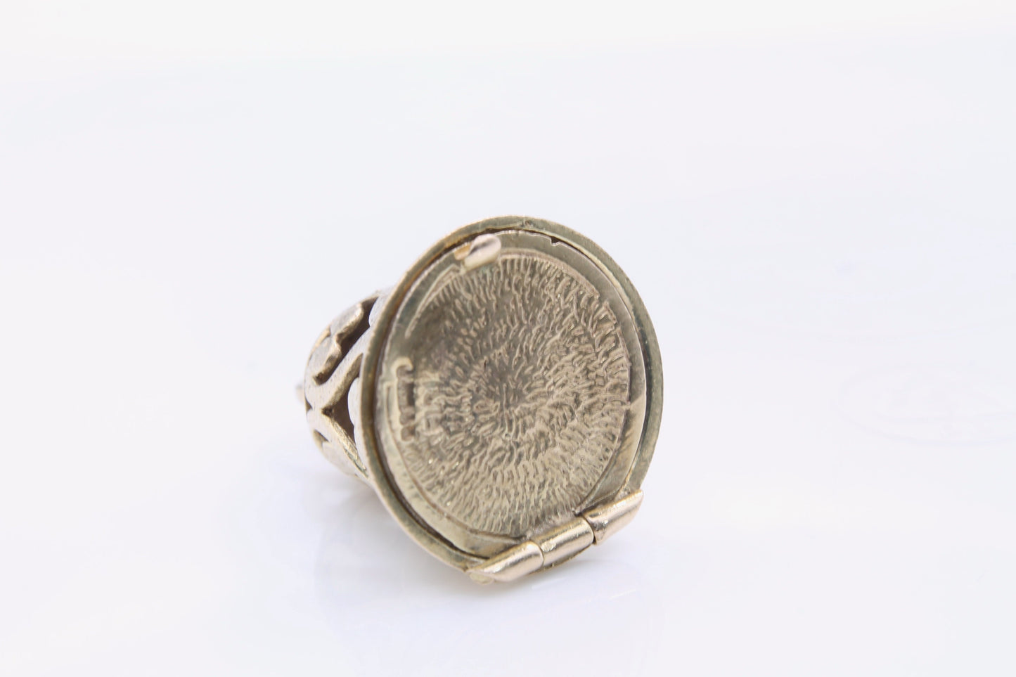Vintage 9ct Gold Wedding Bell Opening Charm