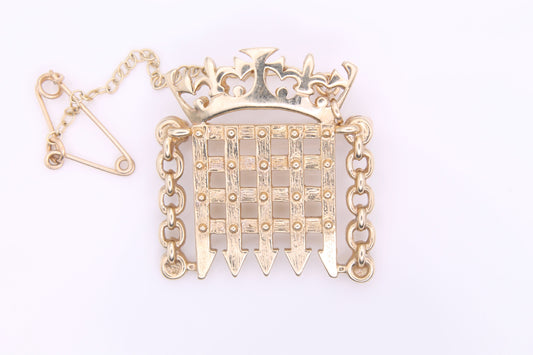 Vintage 9ct Gold London Portcullis Brooch - Ola Gorie