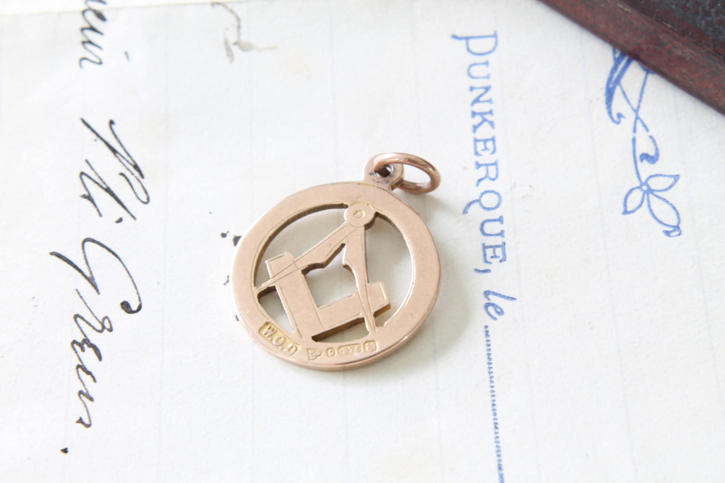 Antique 9ct Gold Masonic Pendant