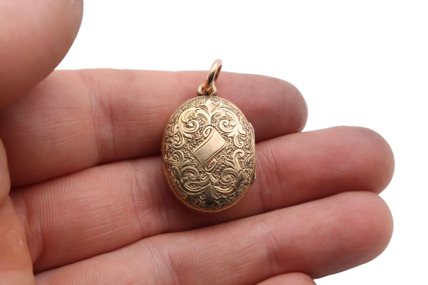 Antique-Victorian-9ct-Gold-Locket-c.1870