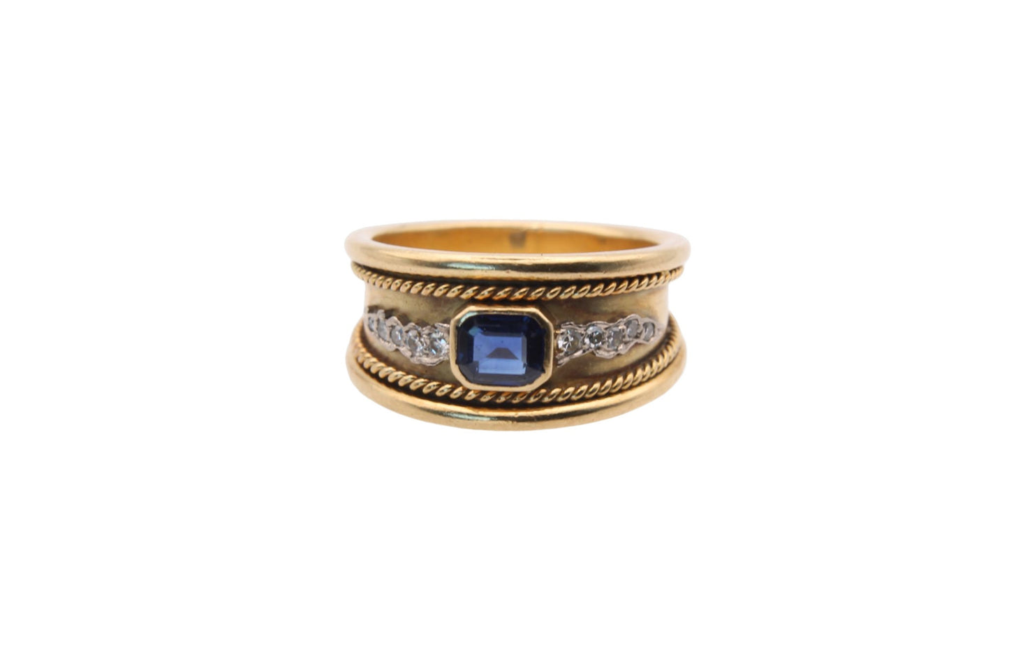 Vintage-18ct-Gold-Baguette-Sapphire-and-Diamond-Ring