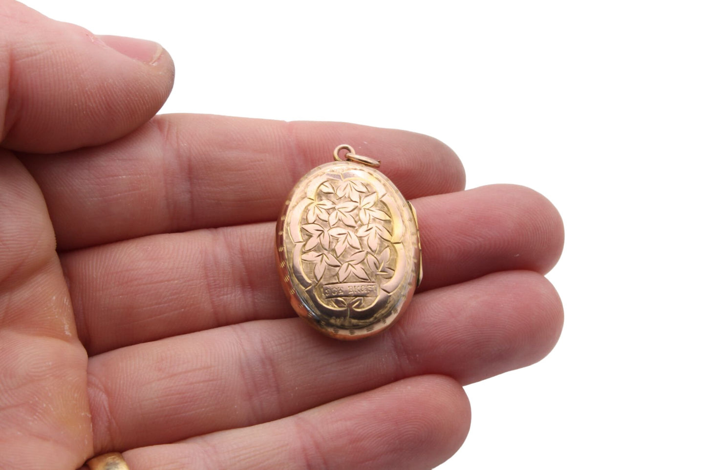 Antique-Victorian-9ct-Gold-Back-&-Front-Forget-me-not-Locket