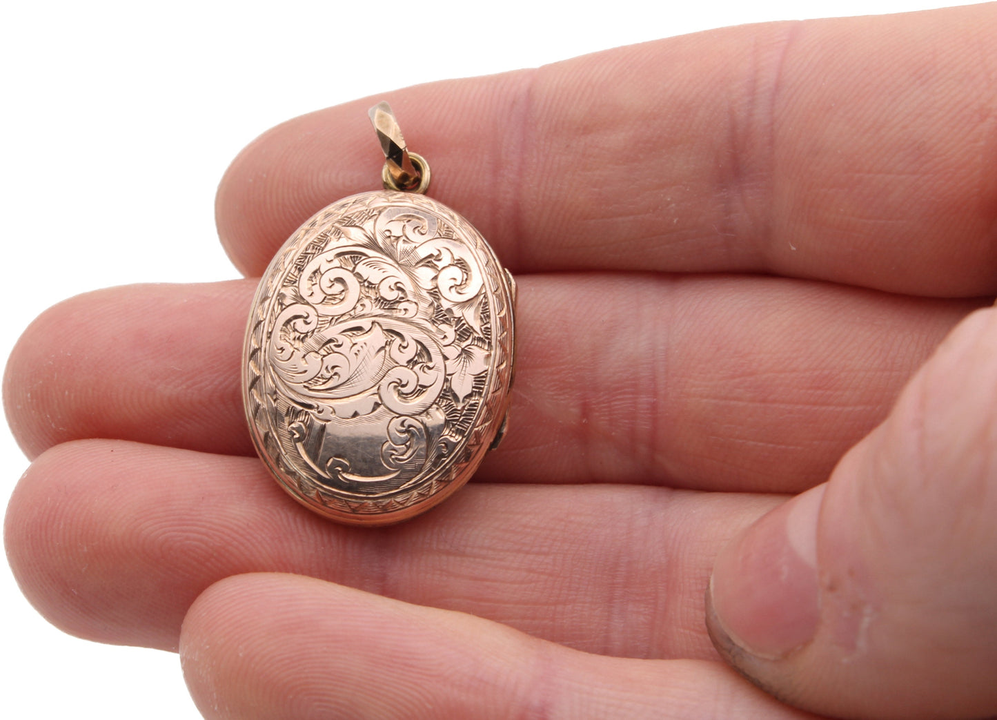 Antique 9ct Gold In Memoriam Enamel Locket