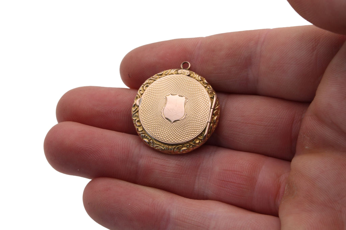 Antique Edwardian 9ct Gold Chased Pendant Locket