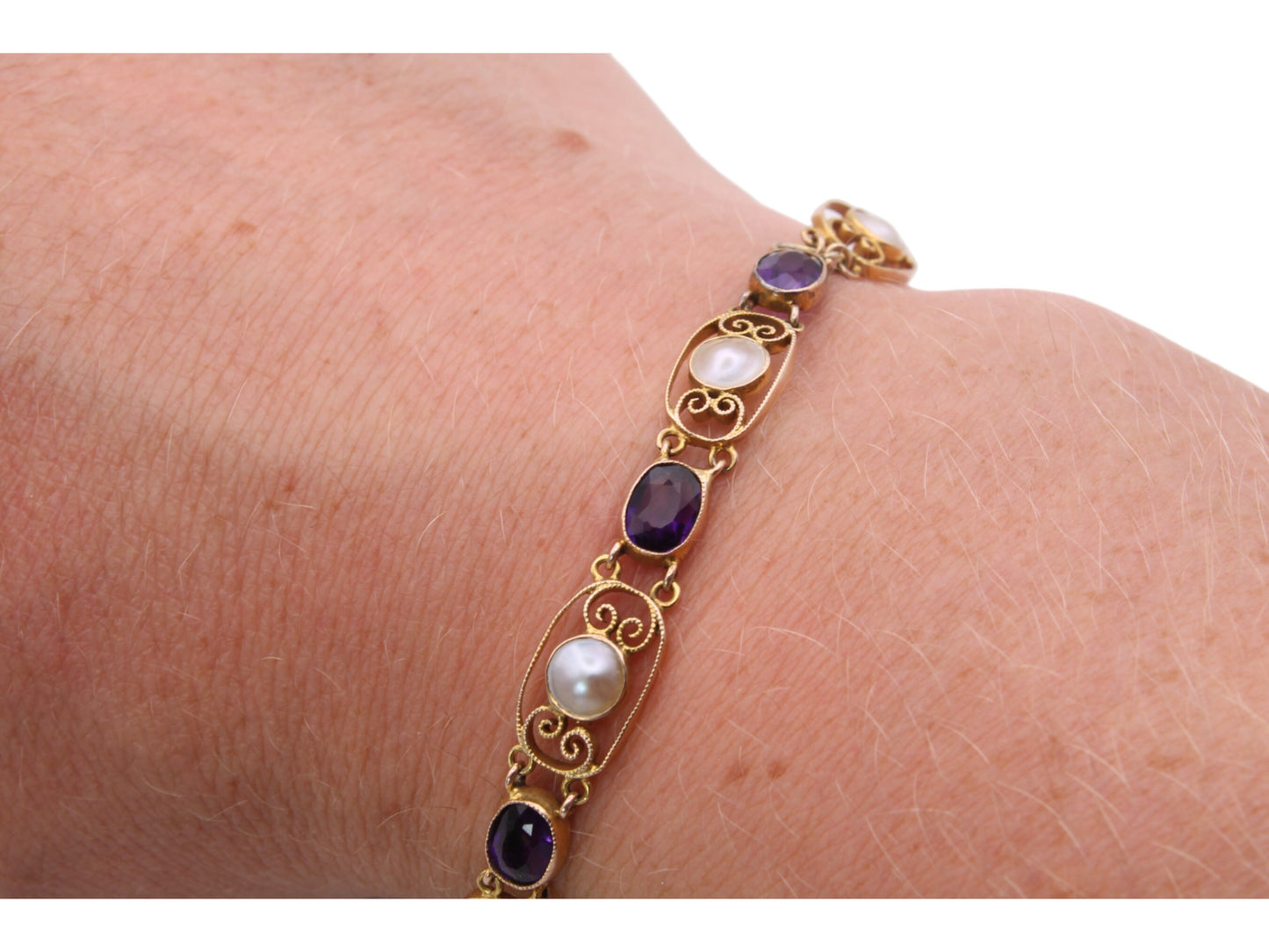 Antique-9ct-Gold-Filigree-Amethyst-&-Pearl-Gate-Bracelet