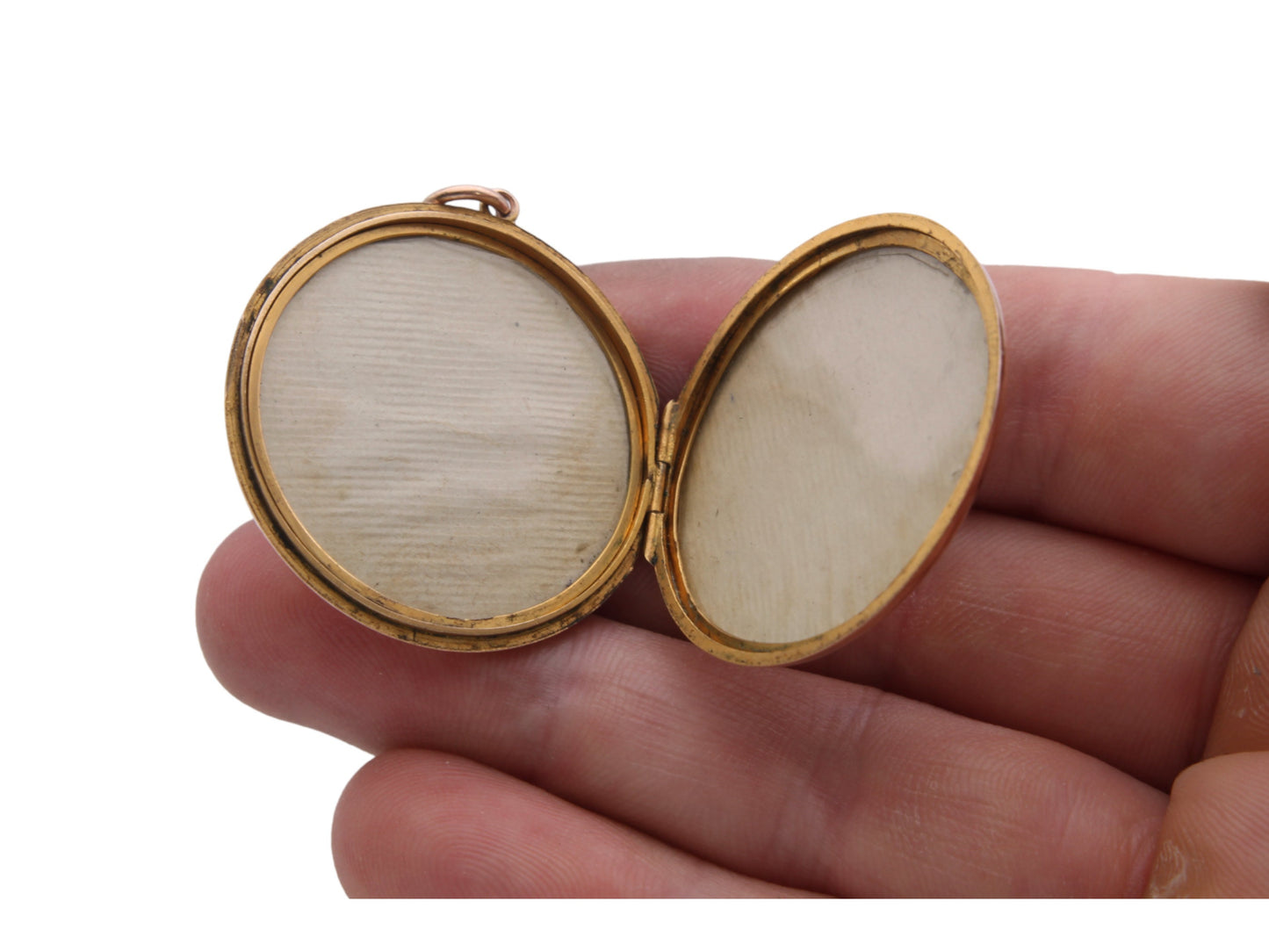 Antique 9ct Gold Chased Locket