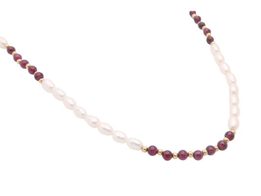 Vintage 14ct Gold Pearl & Garnet Necklace