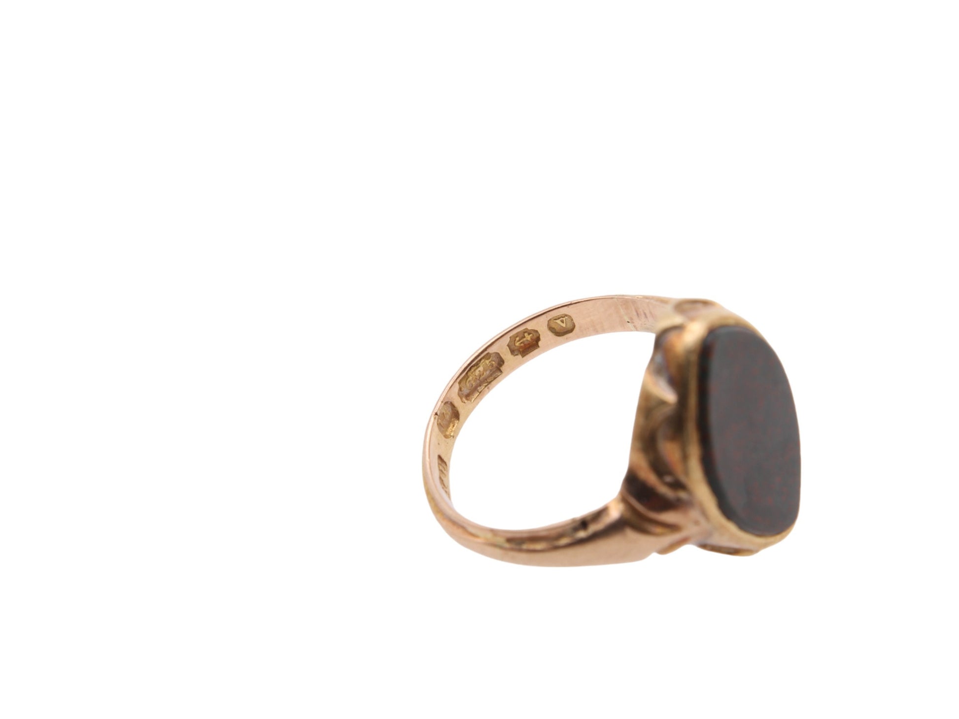 Antique-15ct-Yellow-Gold-Lozenge-Shaped-Bloodstone-Signet-Ring