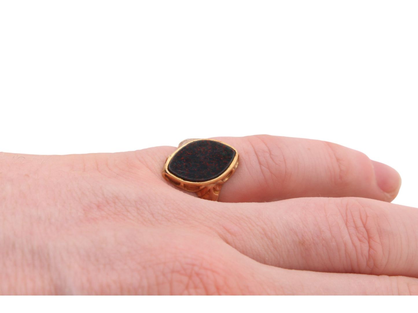 Antique 15ct Yellow Gold Lozenge Shaped Bloodstone Signet Ring