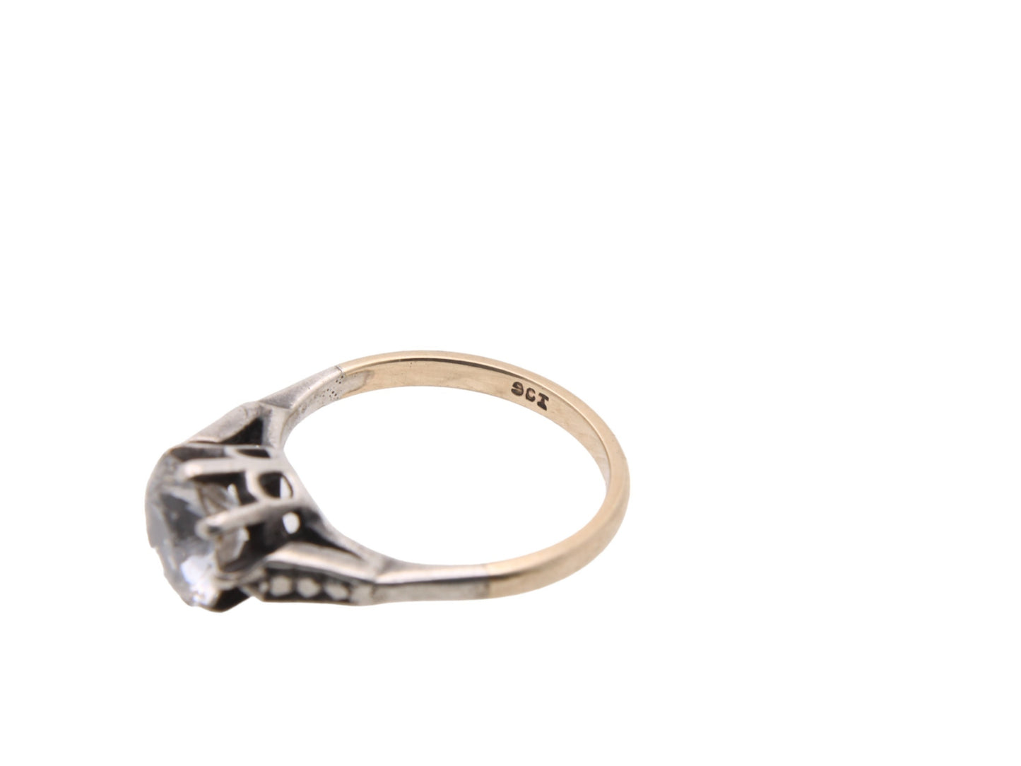 Vintage 9ct Gold Paste Solitaire Ring