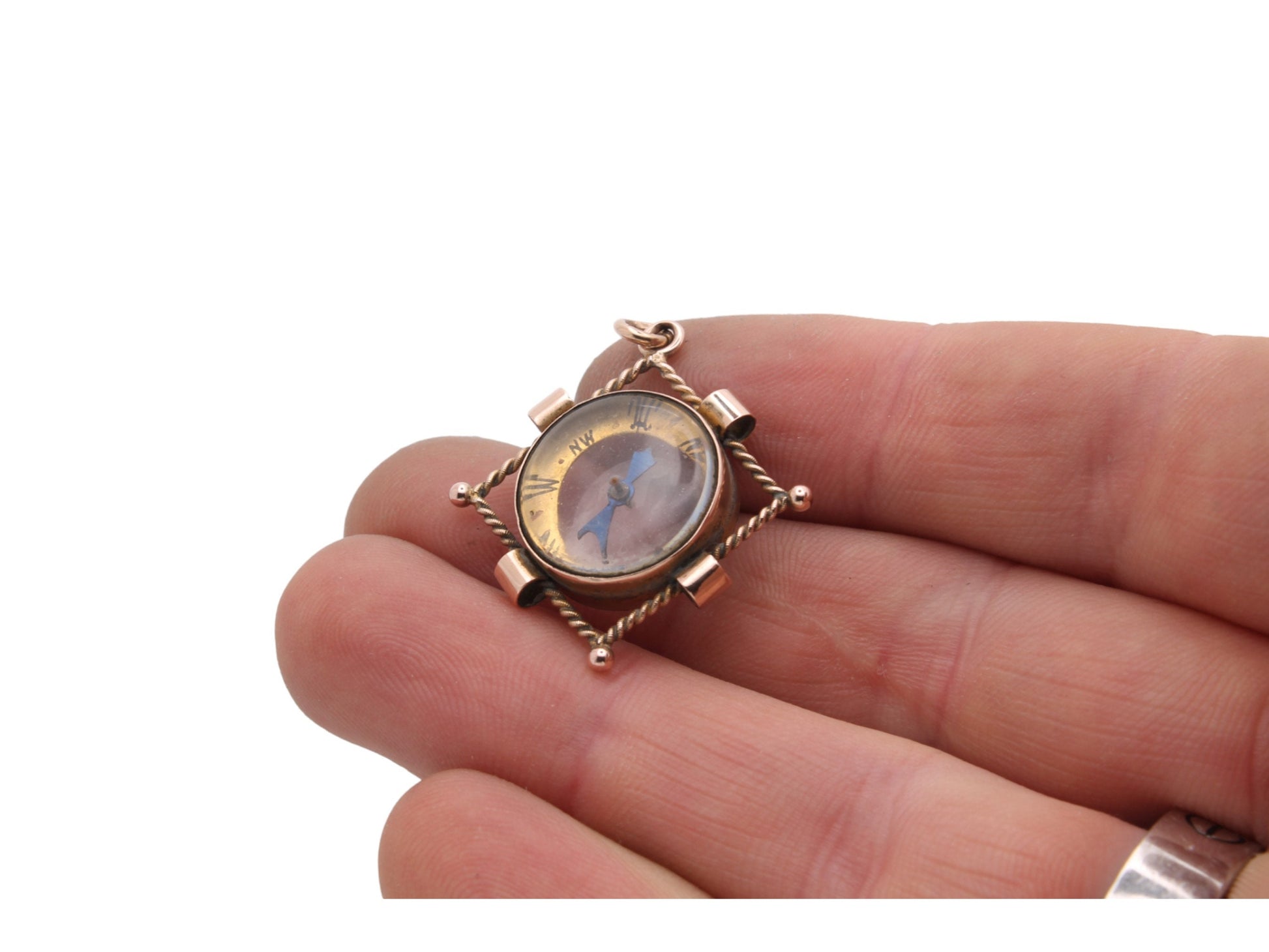 Antique-Edwardian-9ct-Gold-Compass-Pendant