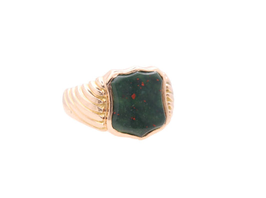 Antique 15ct Gold Shield Shaped Bloodstone Signet Ring