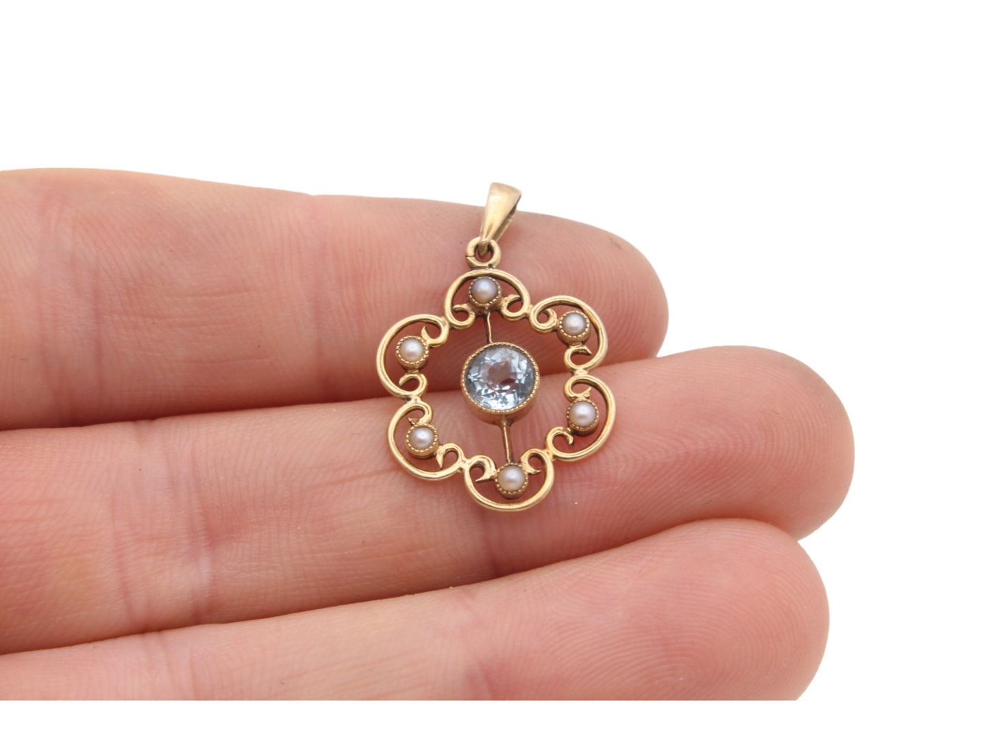 Antique 15ct Gold Aquamarine & Pearl Pendant