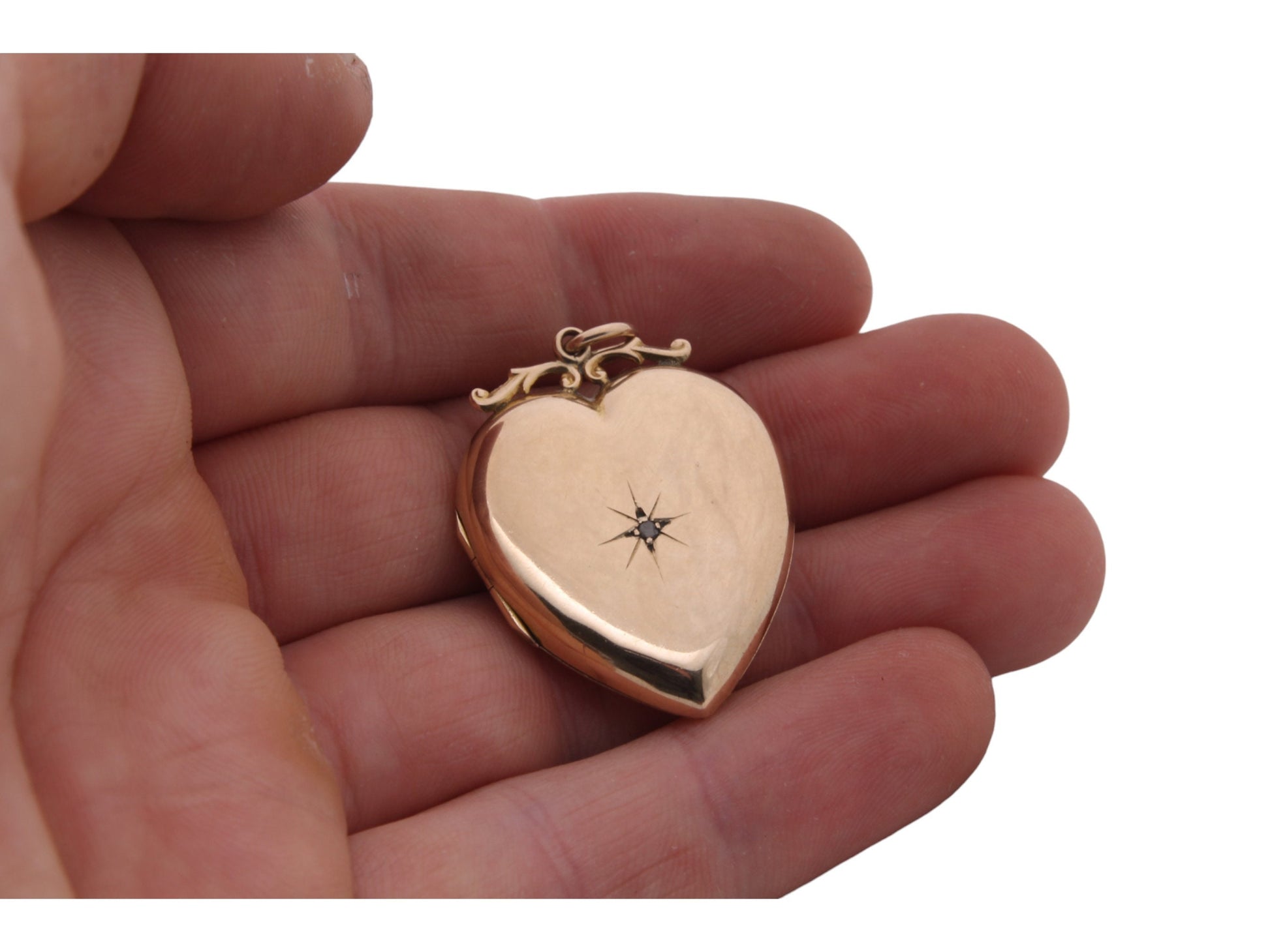 Antique-Large-9ct-Gold-Diamond-Heart-Locket