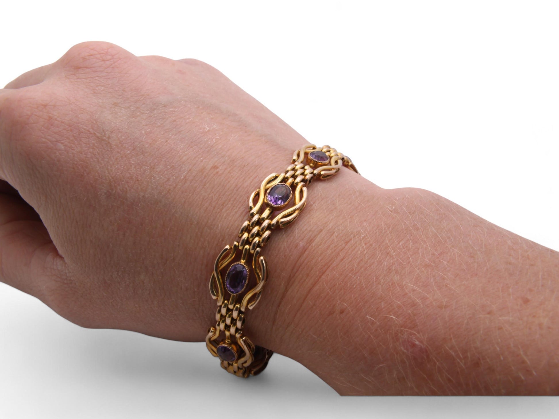Antique-9ct-Gold-Amethyst-Gate-Bracelet-With-Heart-Padlock,-19g