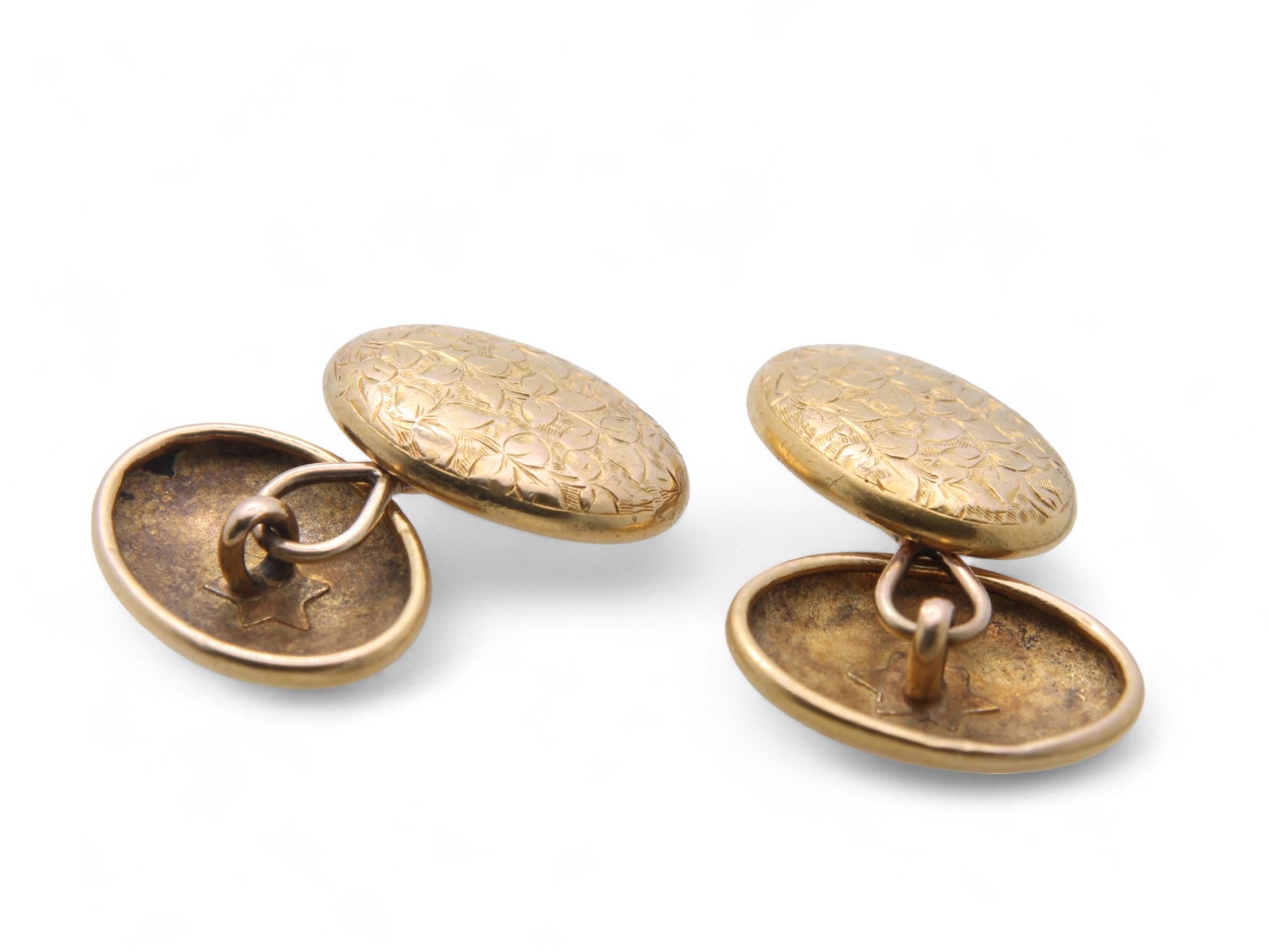 Antique-15ct-Yellow-Gold-Ivy-Chased-Cufflinks