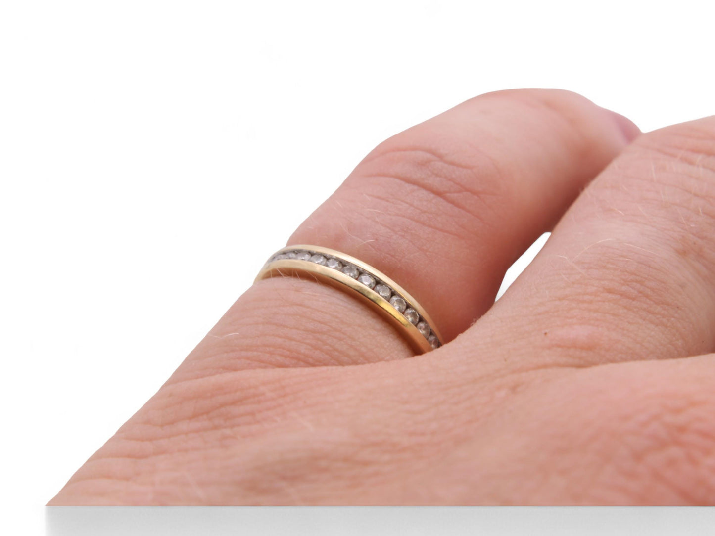 Vintage-18ct-Gold-Diamond-Half-Eternity-Band,-0.16ctw