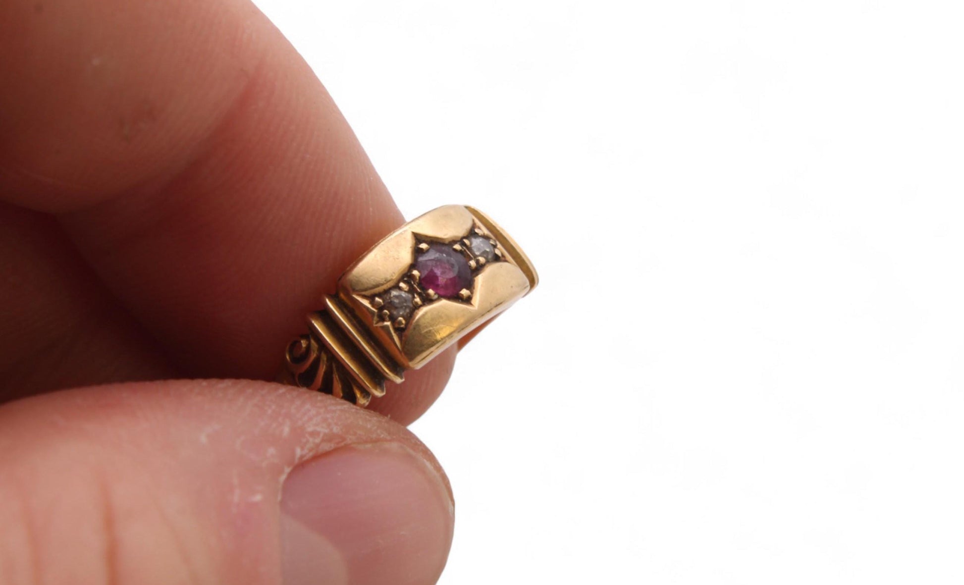 Antique-18ct-Gold-Ruby-Diamond-Gypsy-Ring