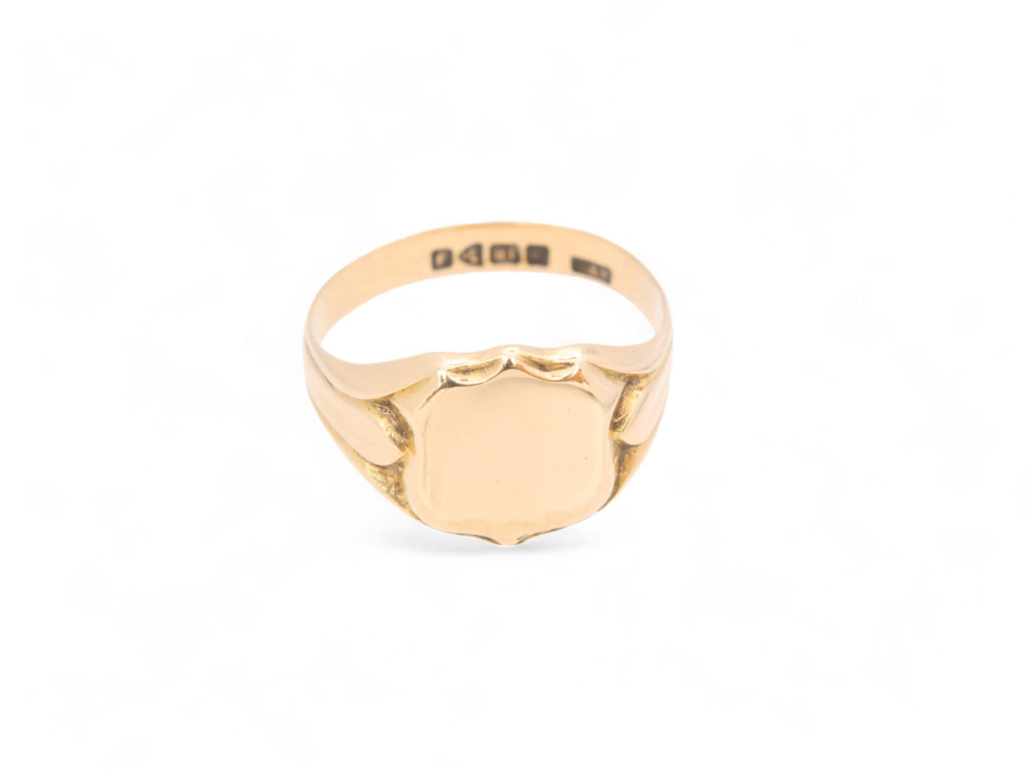 Antique 18ct Gold Shield Signet Ring