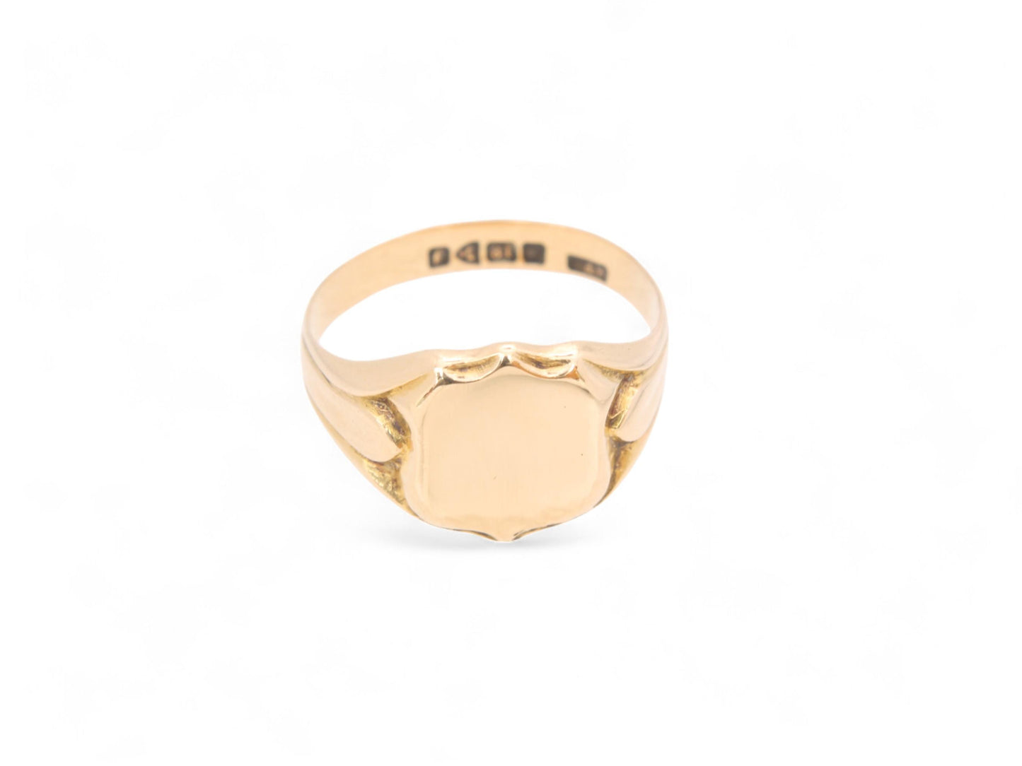 Antique 18ct Gold Shield Signet Ring