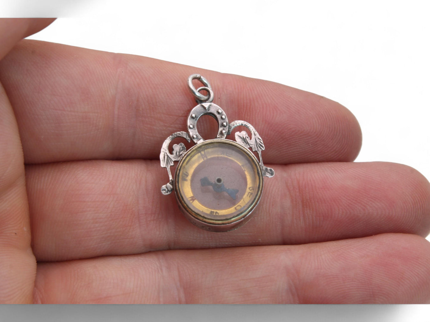 Antique-Sterling-Silver-Lucky-Horseshoe-Compass-Pendant