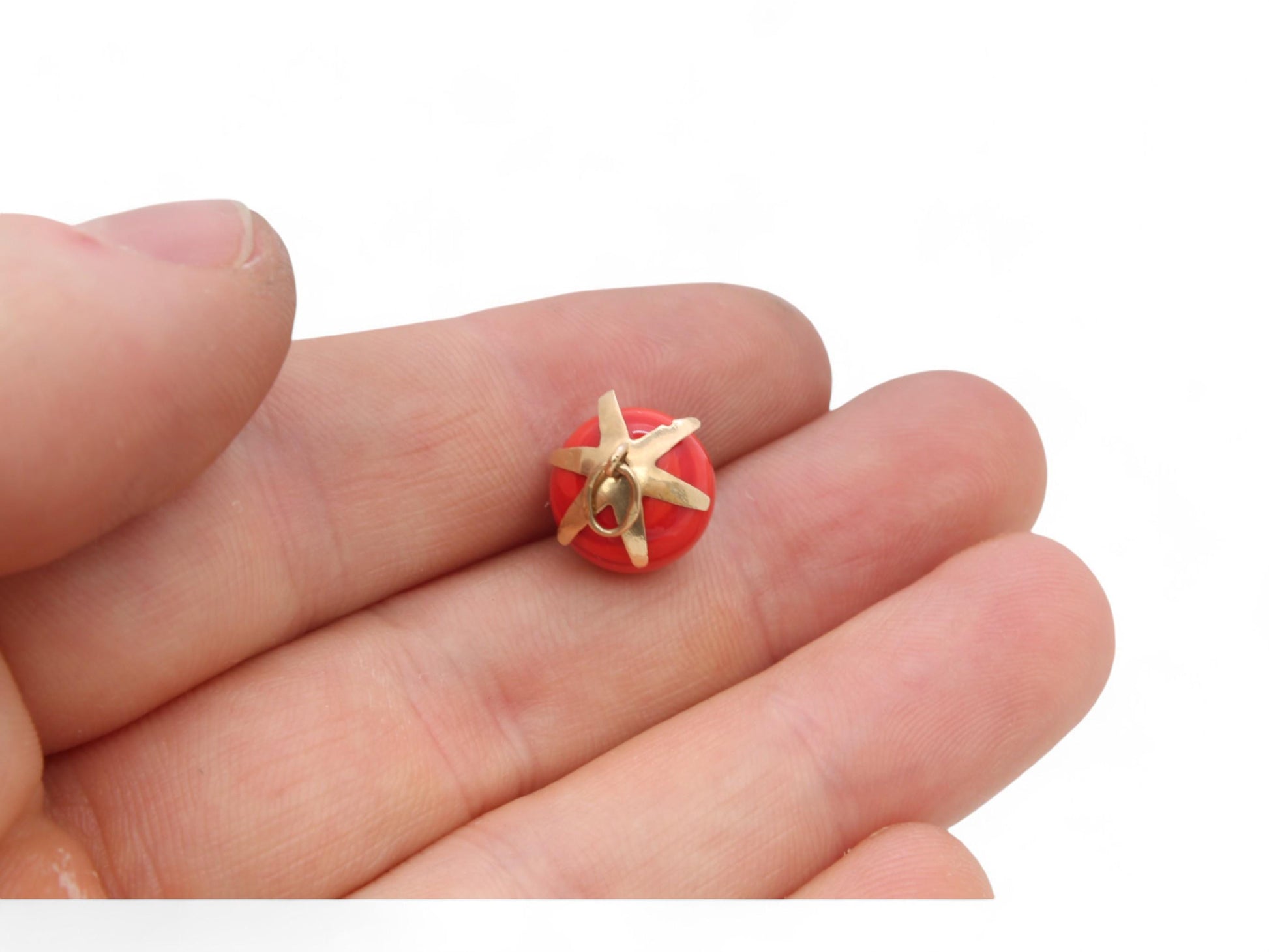 Vintage-9ct-Gold-Novelty-Tomato-Charm