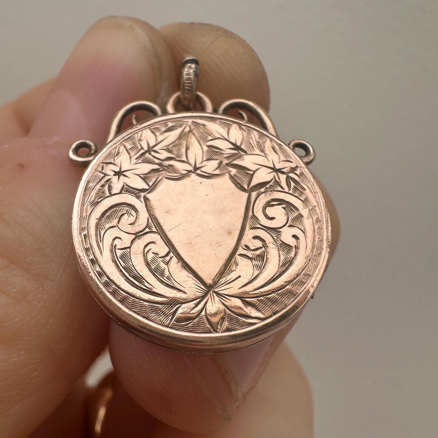 Antique 9ct Gold Chased Locket