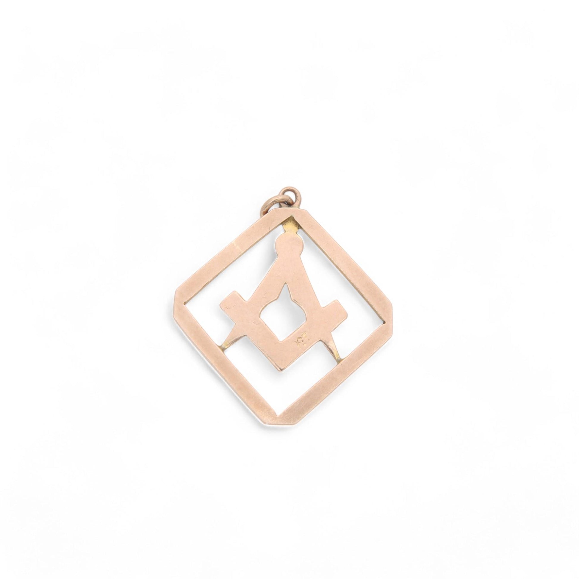 Antique-9ct-Gold-Masonic-Pendant