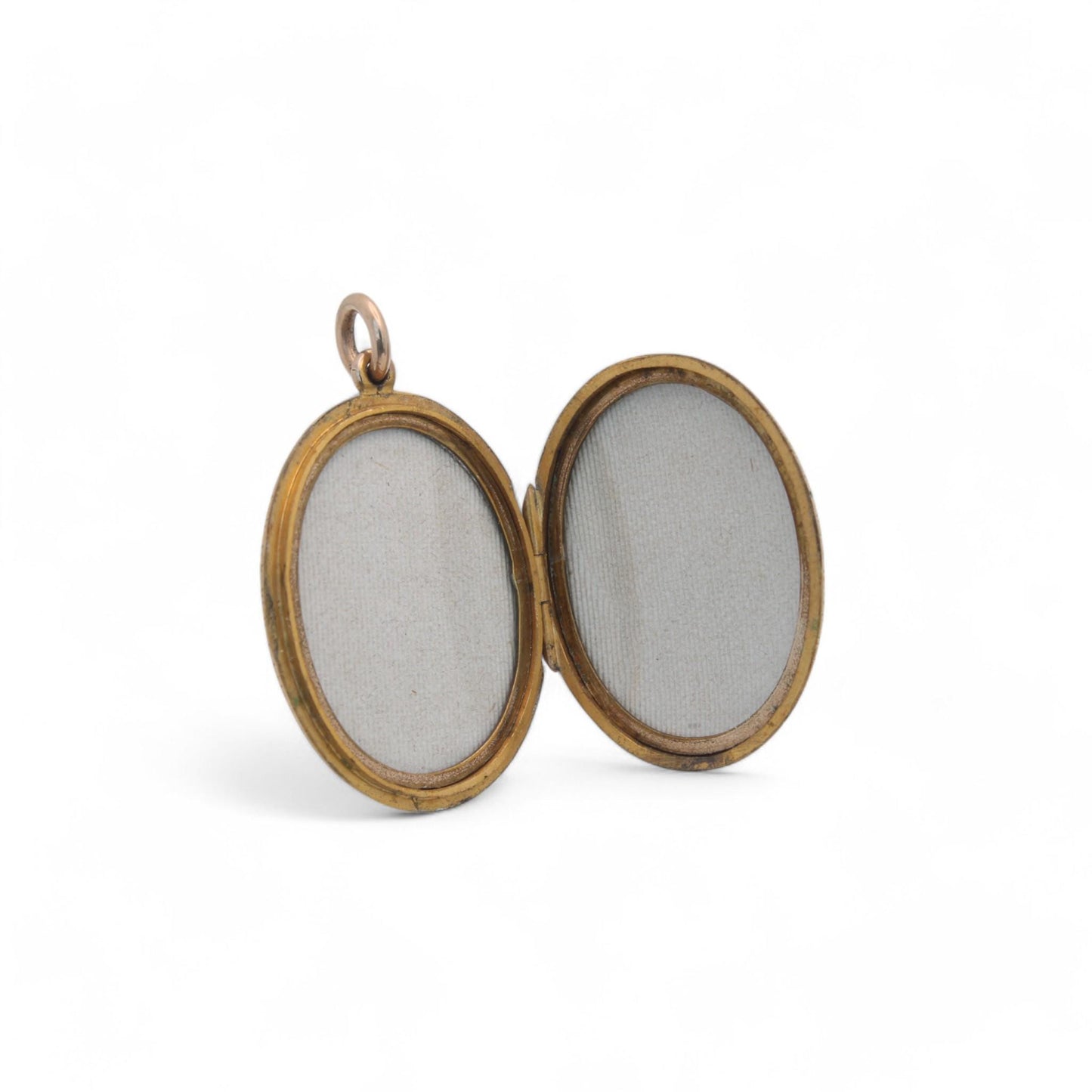 Antique-9ct-Gold-Decorative-Engraved-Locket