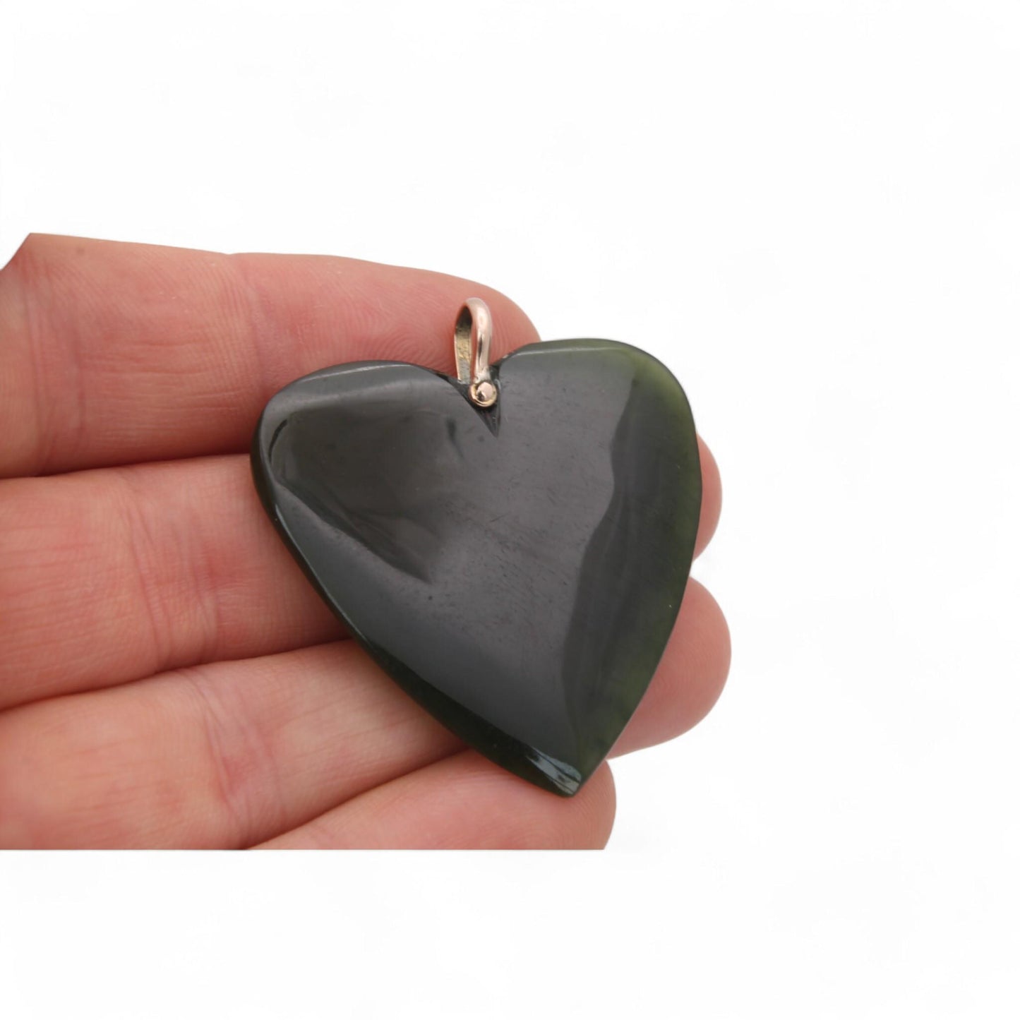 Antique 9ct Gold New Zealand Nephrite Heart Pendant