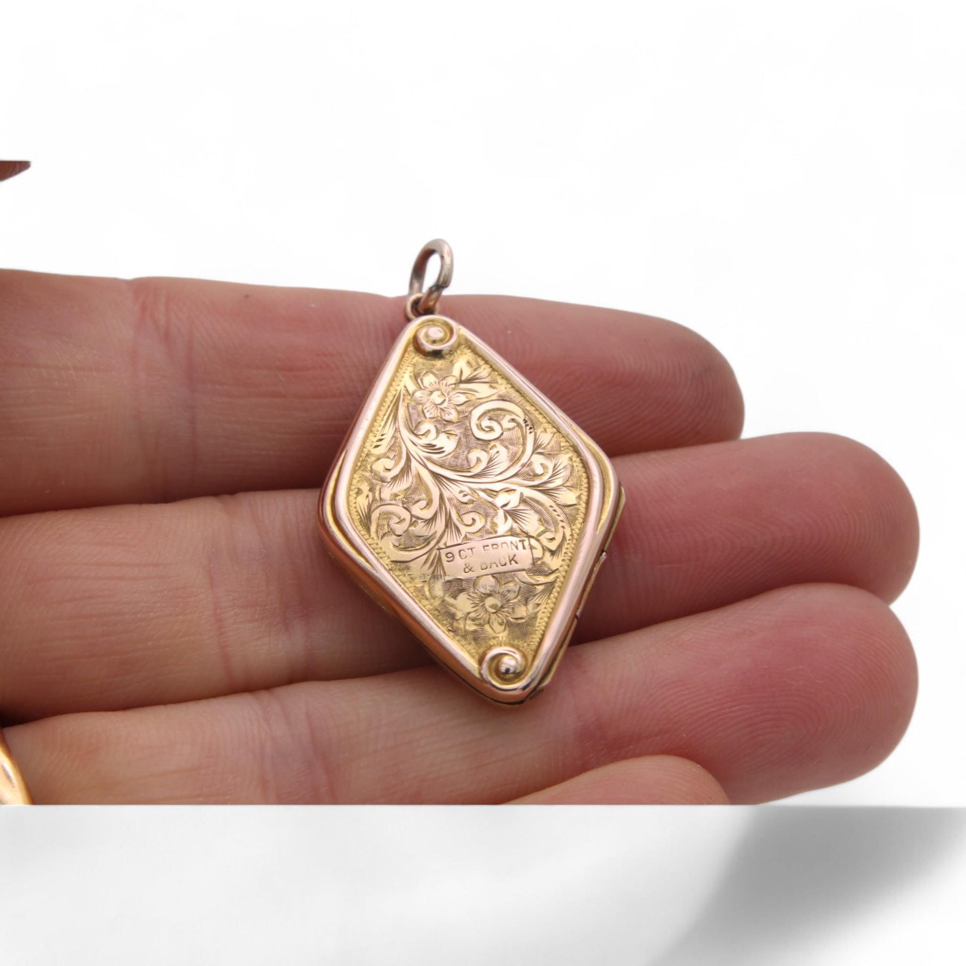 Antique-9ct-Gold-Lozenge-Locket