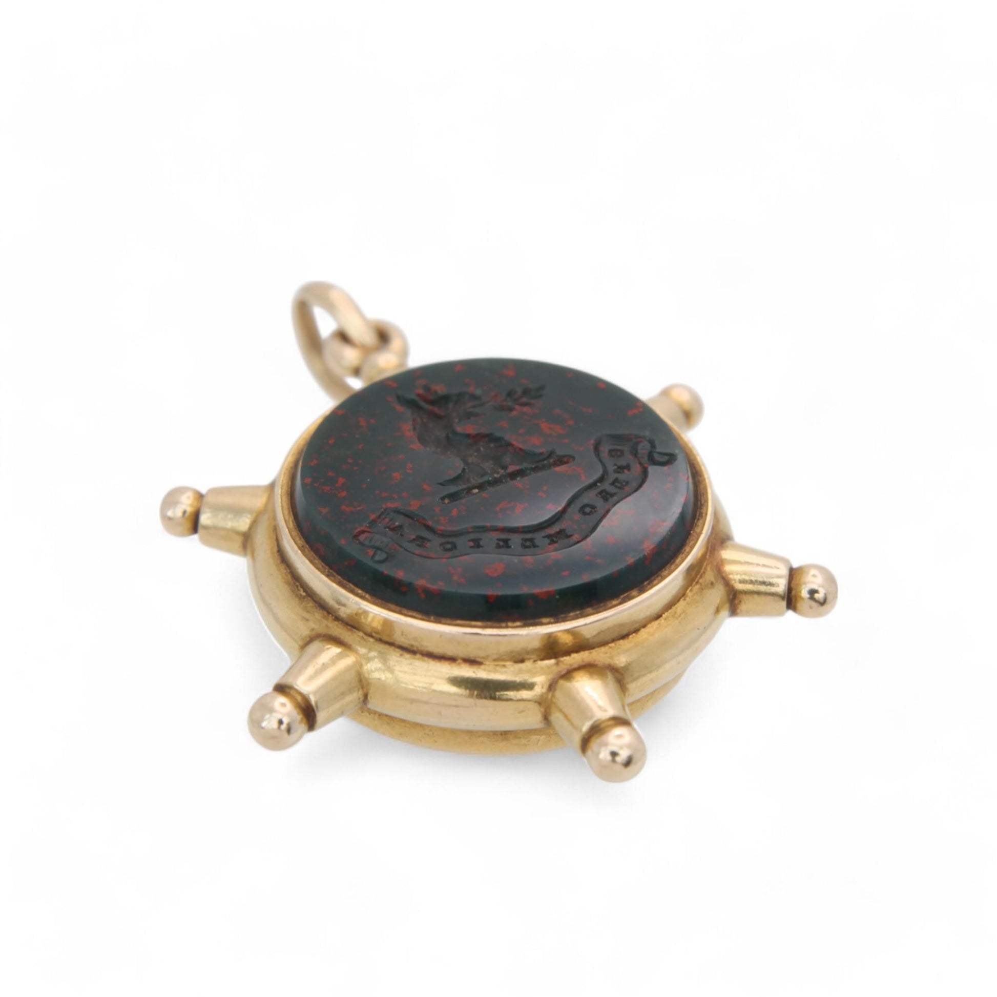 Antique-18ct-Gold-Ships-Wheel-Compass-Intaglio-Bloodstone-Pendant