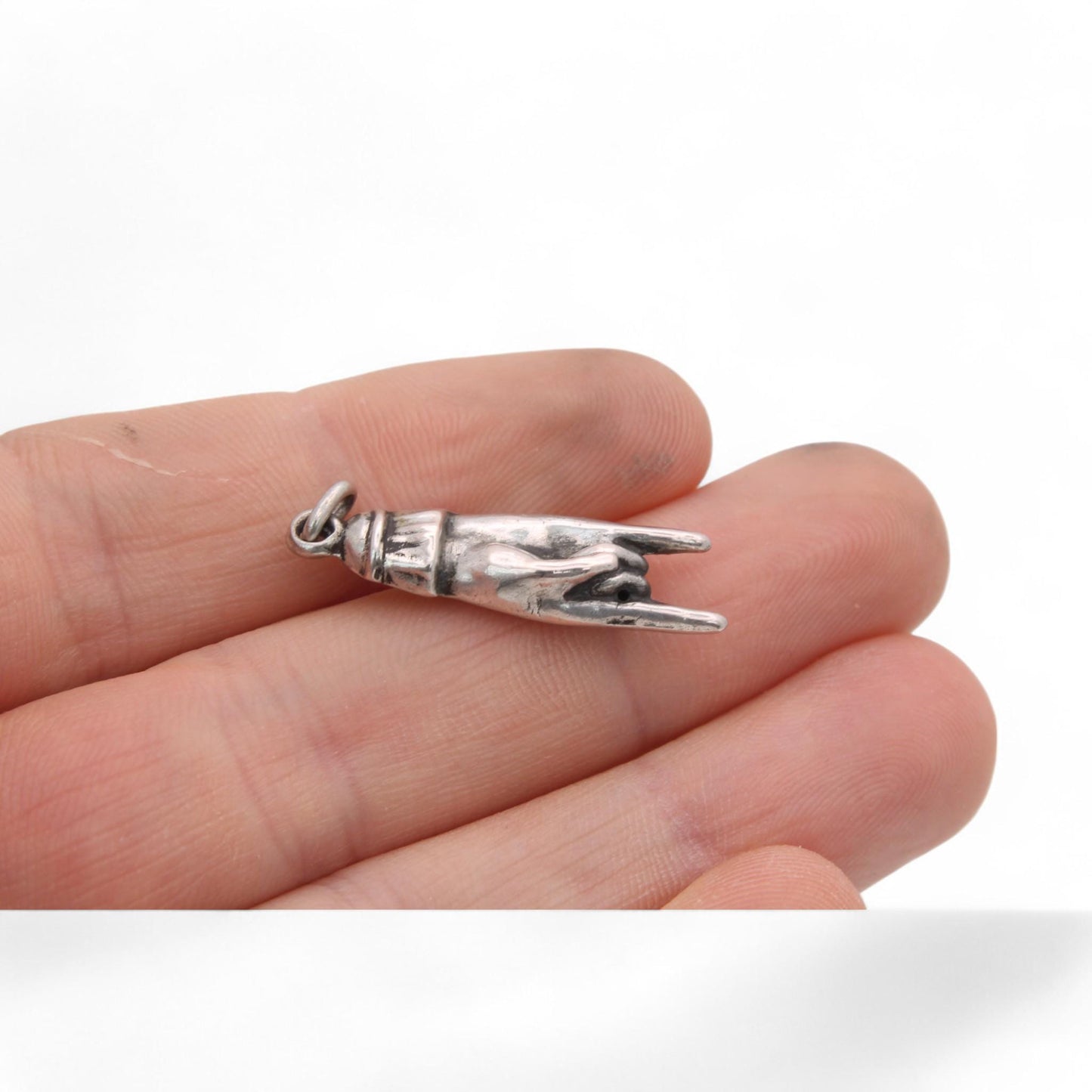 Antique-Sterling-Silver-Cornuto-"Sign-Of-The-Horns"-Charm