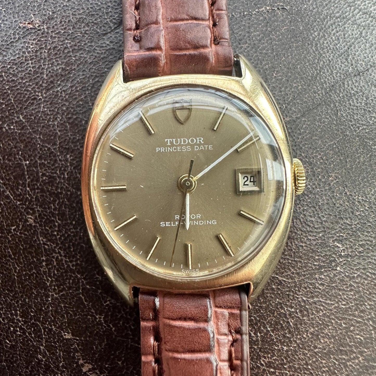 Part 2 - Vintage Tudor Rolex Ladies Automatic 9ct Gold Princess Date Watch