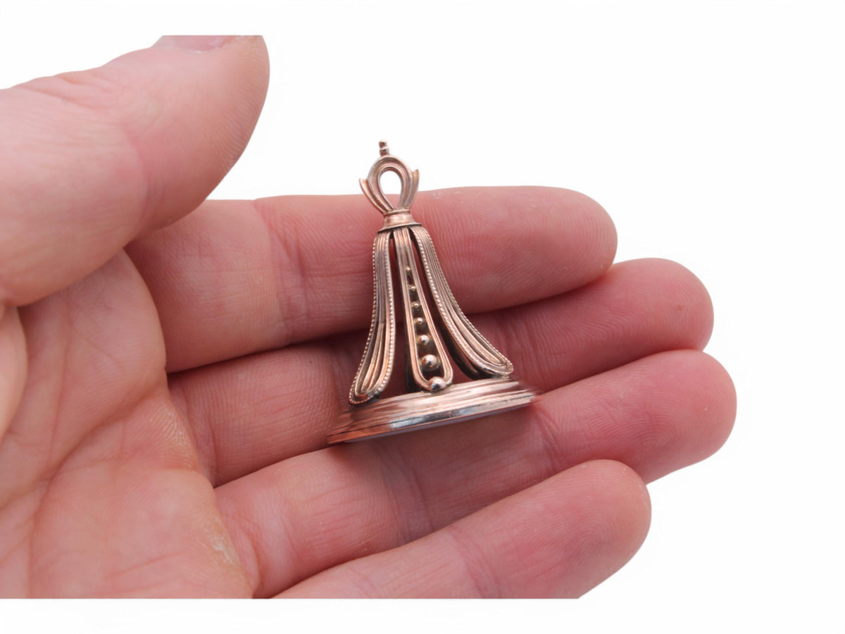 Antique 9ct Gold Chalcedony Intaglio Crested Fob Pendant
