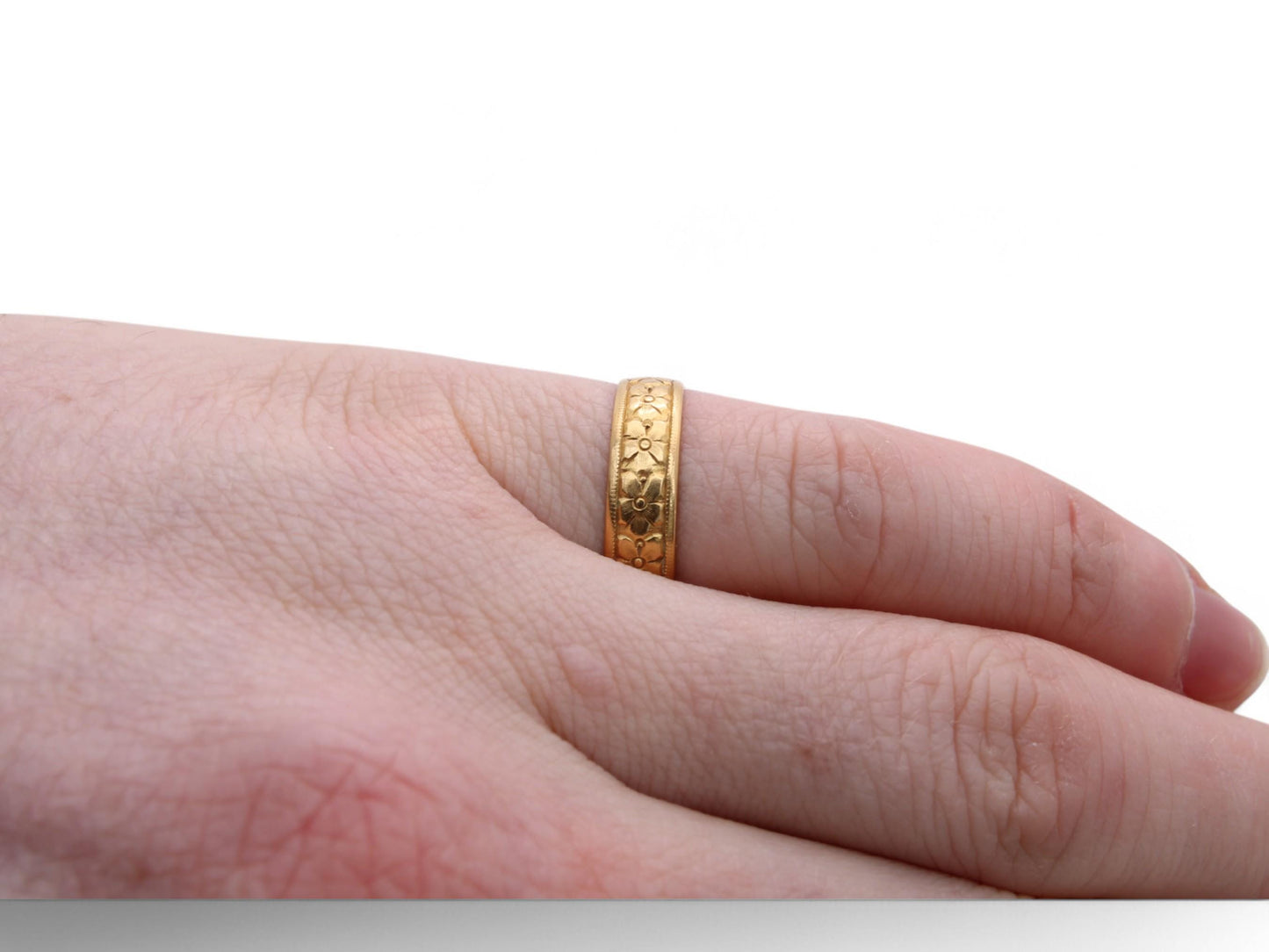 Antique 22ct Gold Forget Me Not Chased Ring, 1899