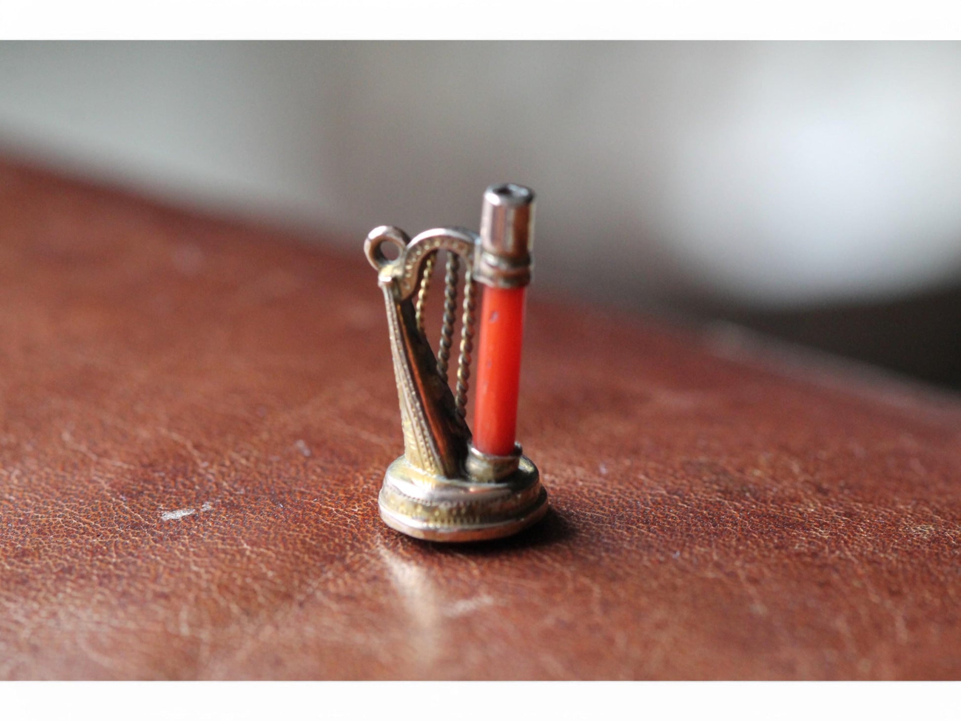 Antique-9ct-Gold-Coral-Harp-Pendant-Watch-Key