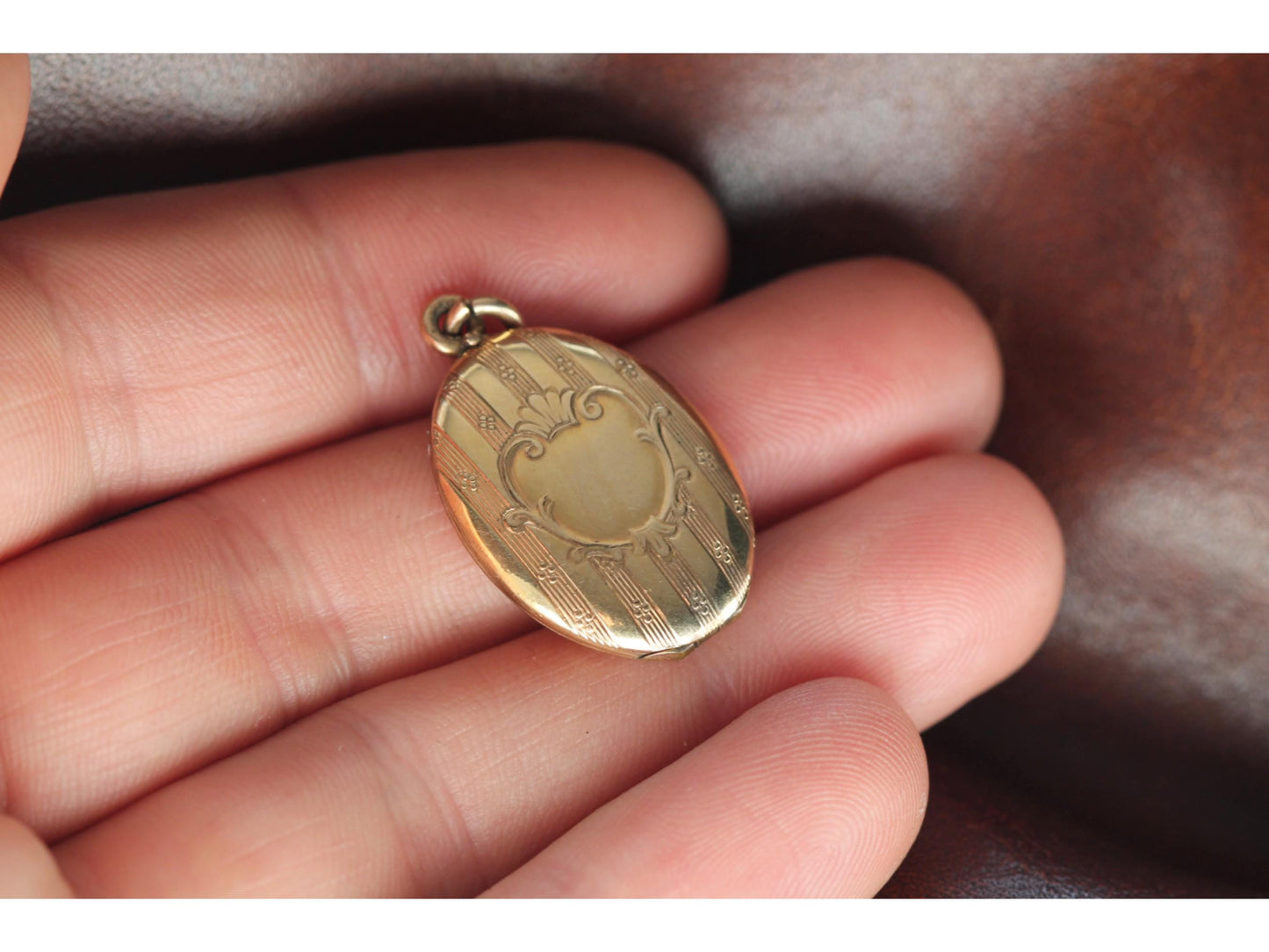 Antique 9ct Rolled Gold Clam Locket