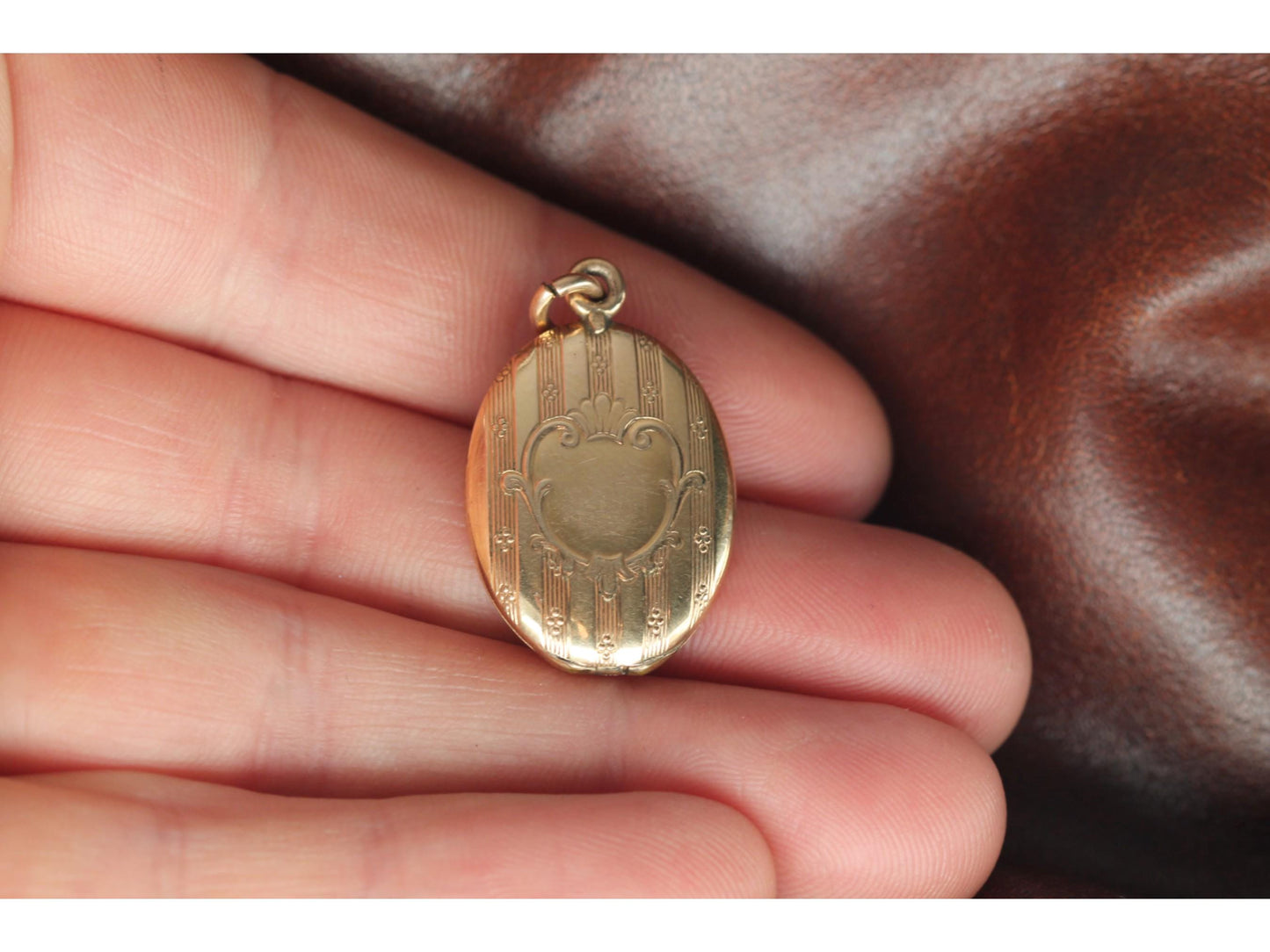 Antique 9ct Rolled Gold Clam Locket