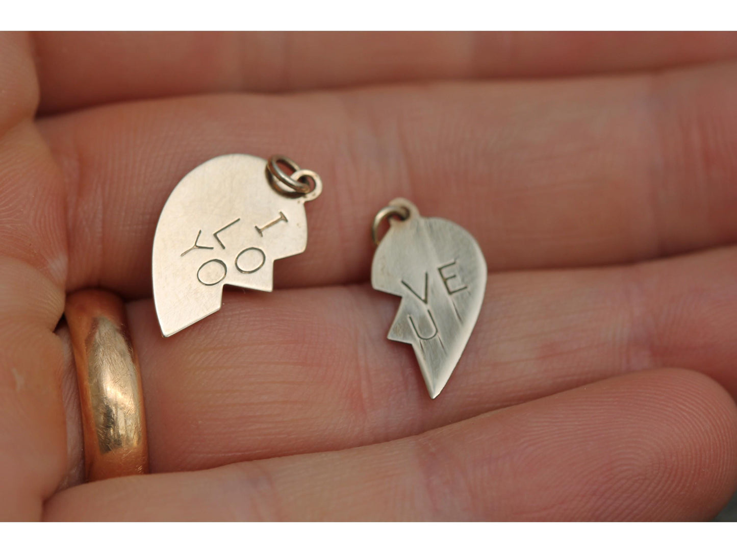 Vintage 9ct Gold Heart 'I LOVE YOU' Pendant