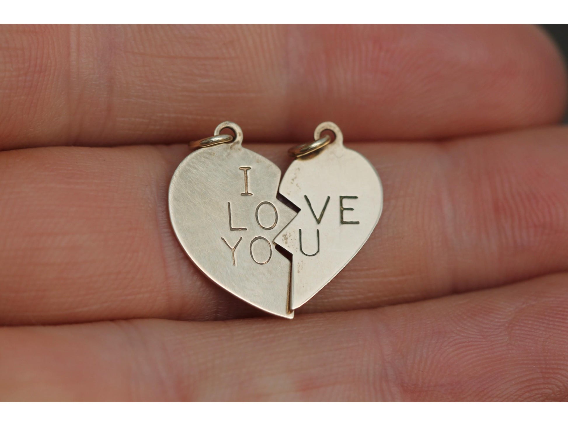 Vintage-9ct-Gold-Heart-'I-LOVE-YOU'-Pendant