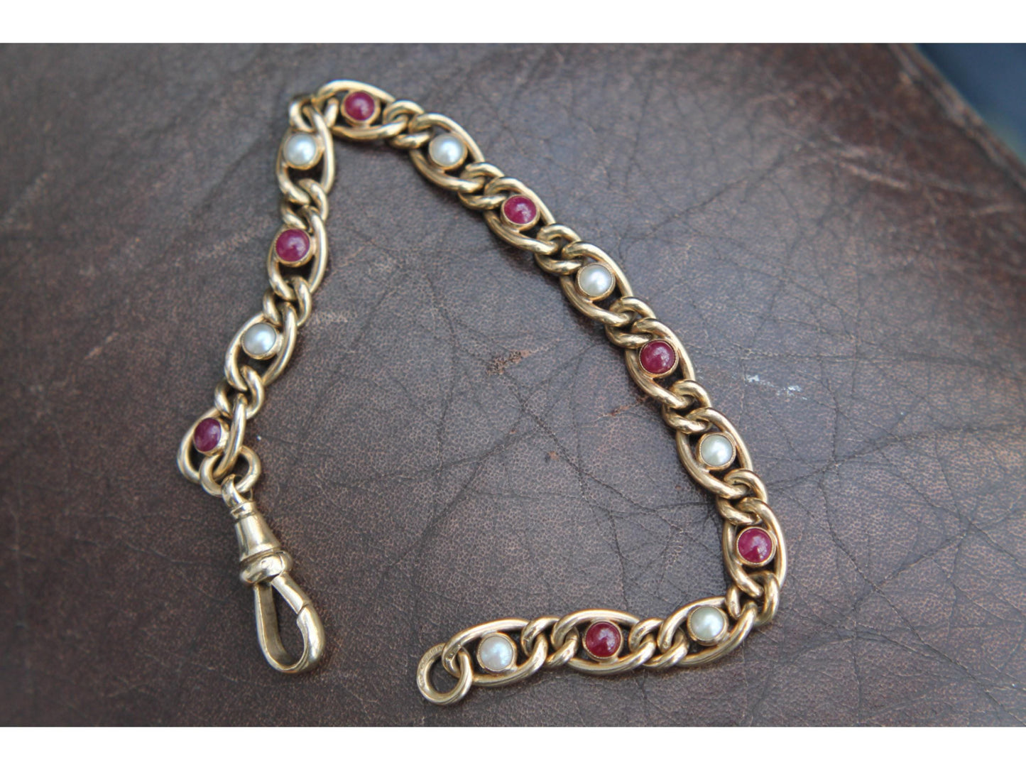 Antique 9ct Yellow Gold Ruby Cabochon Pearl Bracelet 1.75ct, 7.5"